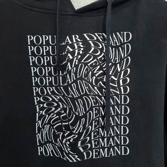 🔴3/$20 Popular Demand Black Pullover Hoodie Size Medium - Picture 4 of 8